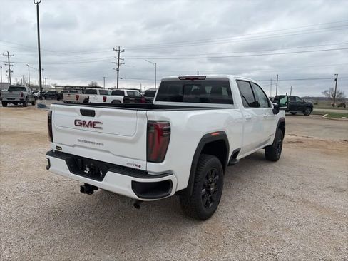 New 2026 GMC Sierra 2500 AT4 image 6