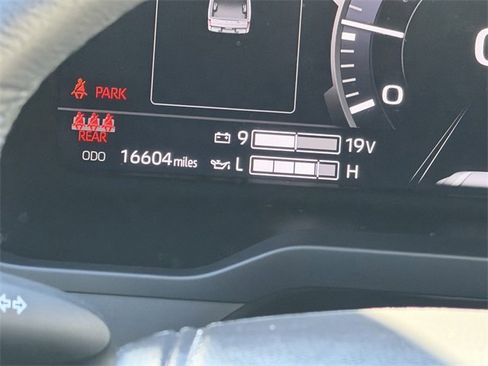 Used 2024 Toyota Tundra Limited image 13