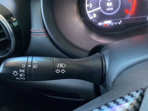 Certified 2021 Nissan Kicks SR FWD image 32