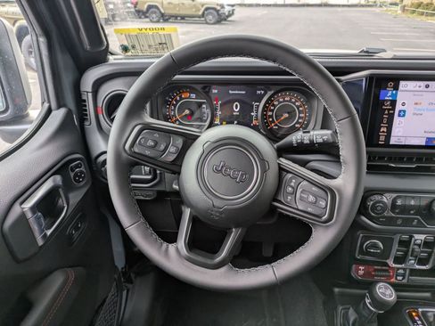 New 2026 Jeep Wrangler Unlimited Rubicon AWD/4WD image 17