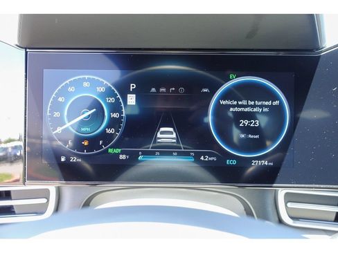 Used 2026 Hyundai Elantra SEL FWD image 18