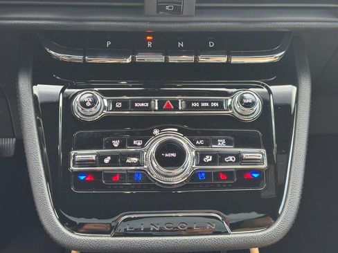 Certified 2022 Lincoln Corsair Reserve w/ Equipment Group 201A image 23