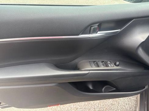 Used 2024 Toyota Camry SE FWD image 25
