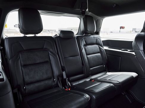 Used 2025 Lincoln Navigator Black Label AWD/4WD image 44