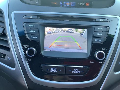 Used 2015 Hyundai Elantra SE w/ Option Group 02 FWD image 21
