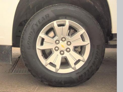 Used 2022 Chevrolet Colorado LT w/ Fleet Safety Package RWD image 18