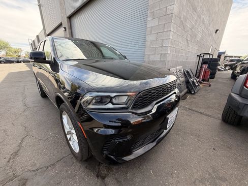Used 2025 Dodge Durango GT AWD/4WD image 3