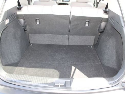 Used 2018 Honda HR-V EX image 8