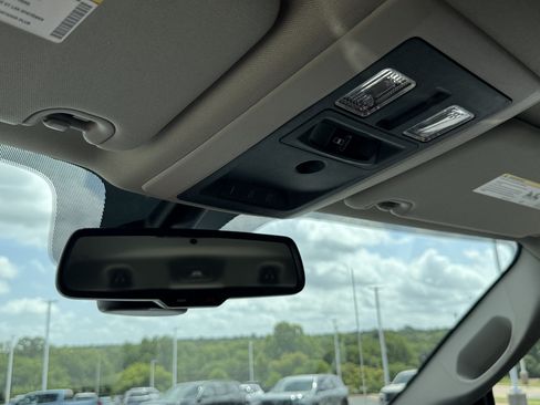 Used 2018 RAM 2500 Laramie w/ Sport Appearance Group AWD/4WD image 38