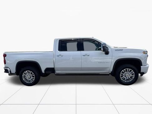 Used 2023 Chevrolet Silverado 2500 High Country w/ LPO, Hitch Package AWD/4WD image 7