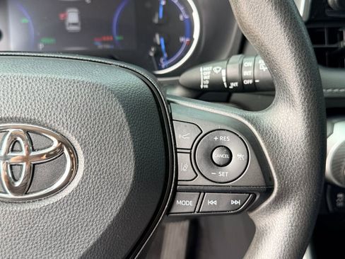 Used 2023 Toyota RAV4 XLE image 28