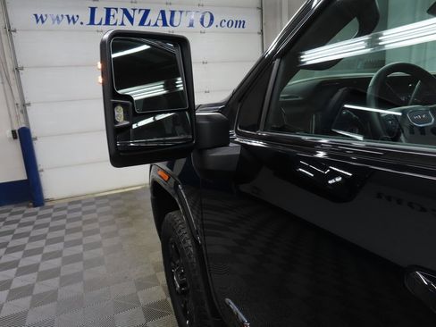 Used 2025 GMC Sierra 3500 AT4 image 80