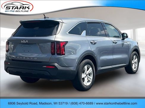 Used 2022 Kia Sorento LX FWD image 6