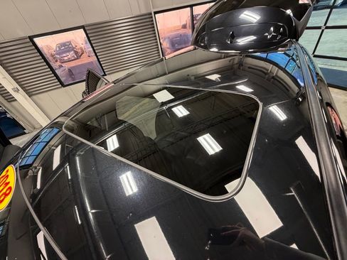 Used 2018 MAZDA CX-9 Touring w/ Touring Premium Package image 12