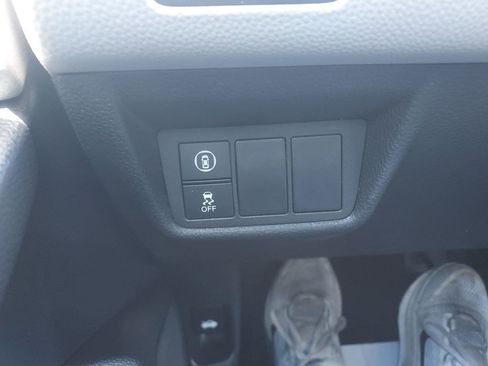 Used 2018 Honda Accord LX image 19