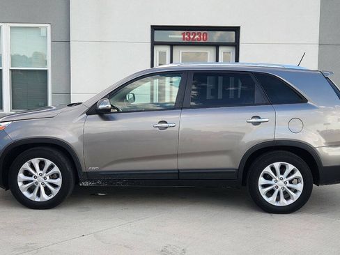 Used 2014 Kia Sorento EX w/ EX V6 Touring Package AWD/4WD image 3