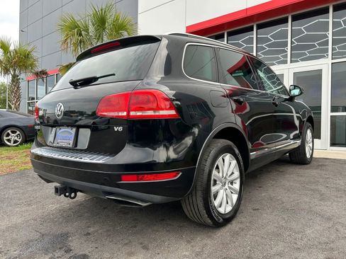 Used 2011 Volkswagen Touareg Sport AWD/4WD image 4