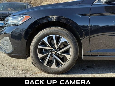 Used 2023 Volkswagen Jetta S w/ IQ.Drive Package image 4