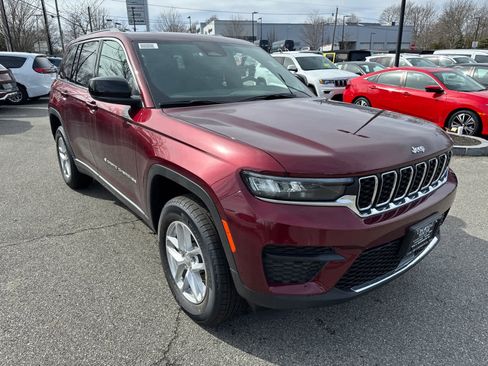 New 2025 Jeep Grand Cherokee Laredo X w/ Trailer Tow Package image 8