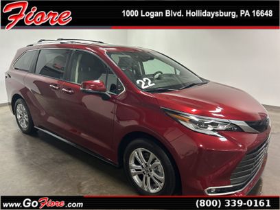 Used 2022 Toyota Sienna Platinum