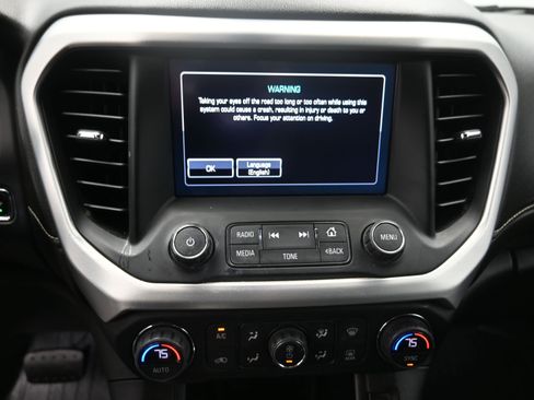 Used 2019 GMC Acadia SLT w/ LPO, Floor Liner Package image 15