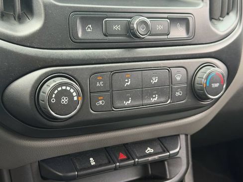 Used 2021 Chevrolet Colorado W/T RWD image 20