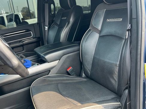 Used 2022 RAM 2500 Laramie w/ Night Edition AWD/4WD image 17