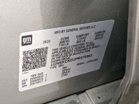 Used 2023 Chevrolet Suburban LT image 34