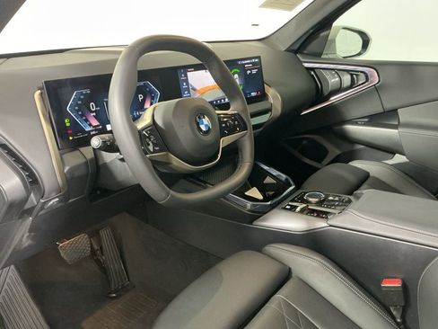 Certified 2025 BMW X3 xDrive30i w/ M Sport Package image 21