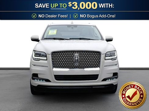 Used 2023 Lincoln Navigator Reserve image 11