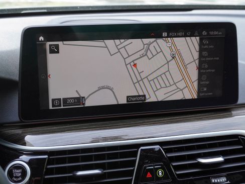 Used 2021 BMW 540i w/ Premium Package image 27