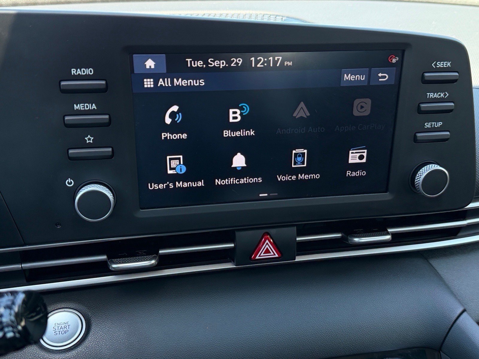 Used 2023 Hyundai Elantra SEL w/ Cargo Package FWD image 12