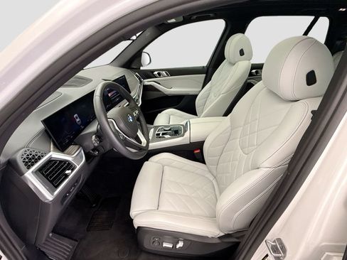 Used 2024 BMW X5 xDrive40i w/ Premium Package AWD/4WD image 5