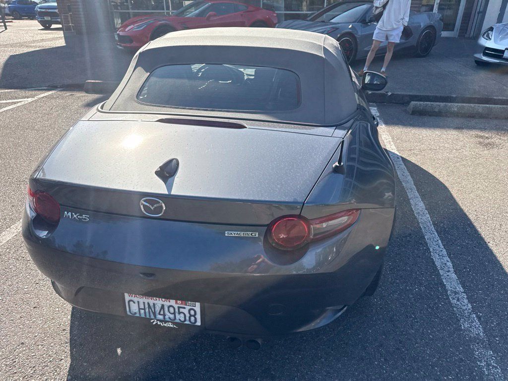 Used 2021 MAZDA MX-5 Miata Grand Touring RWD image 5