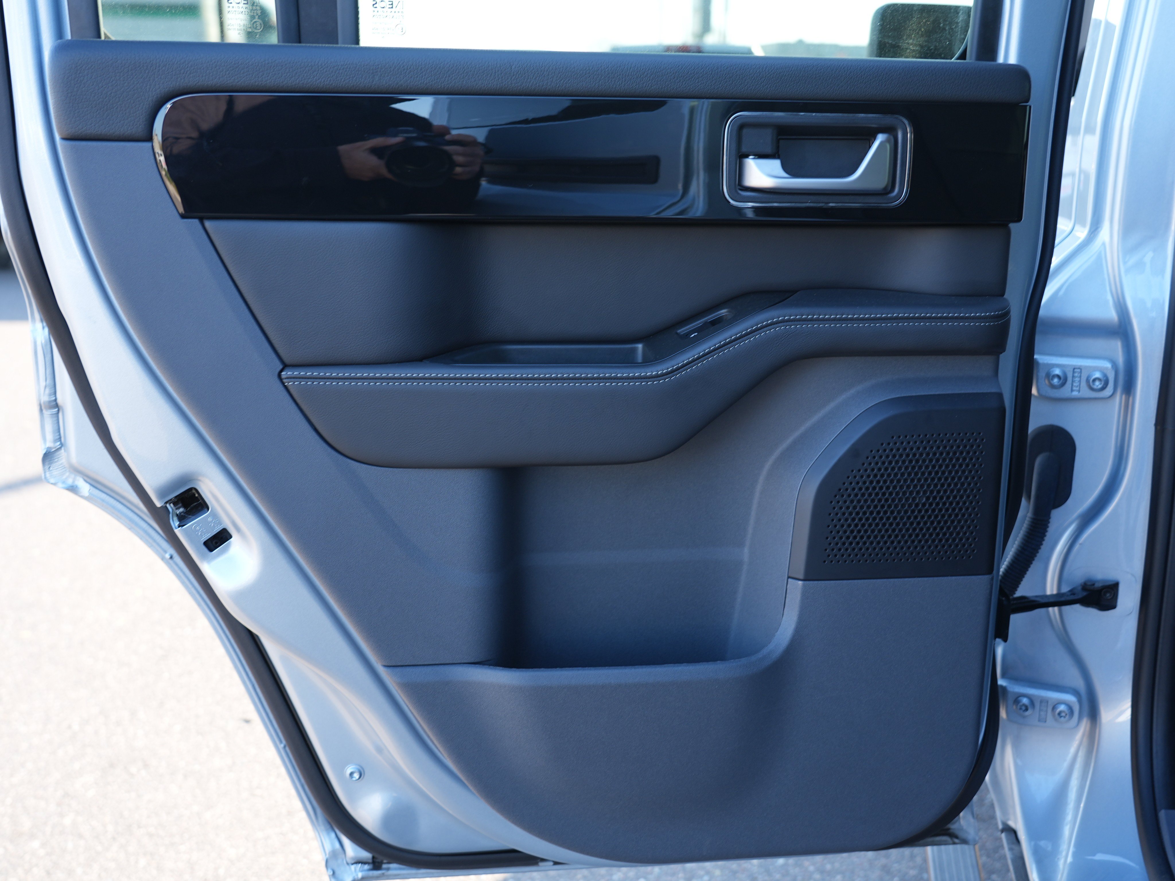 Used 2025 INEOS Grenadier Station Wagon AWD/4WD image 18