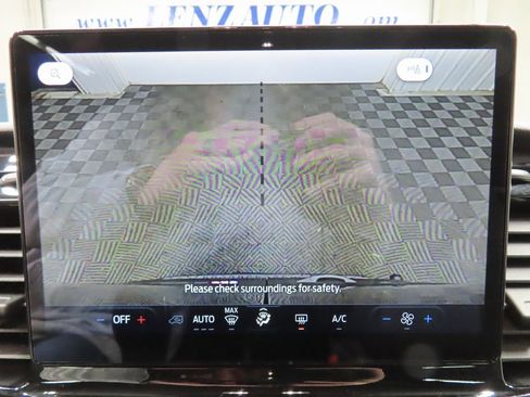 Used 2024 Ford Transit 350 XLT image 19