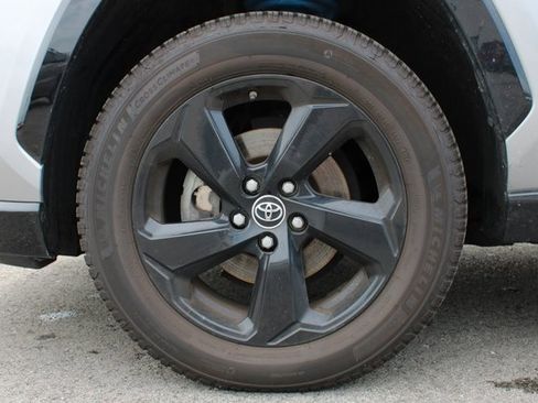 Used 2019 Toyota RAV4 XSE image 39