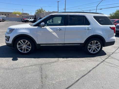 Used 2016 Ford Explorer Limited w/ Equipment Group 301A FWD image 6