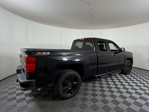 Used 2017 Chevrolet Silverado 1500 LT w/ Redline Edition AWD/4WD image 4