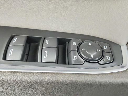 New 2026 GMC Sierra 1500 SLT w/ SLT Premium Package image 26