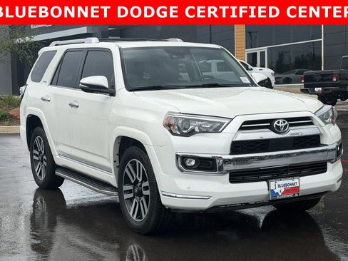 Used 2022 Toyota 4Runner Limited RWD image 3