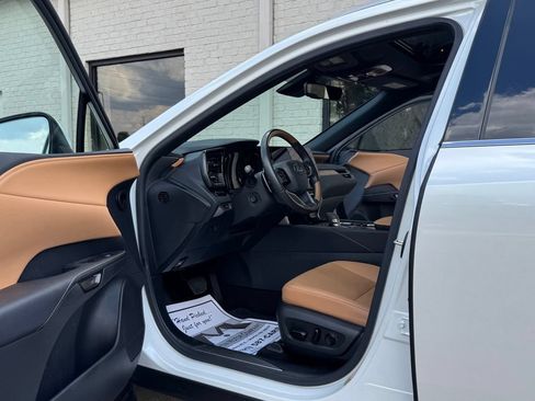 Used 2025 Lexus RX 350 Premium FWD image 19