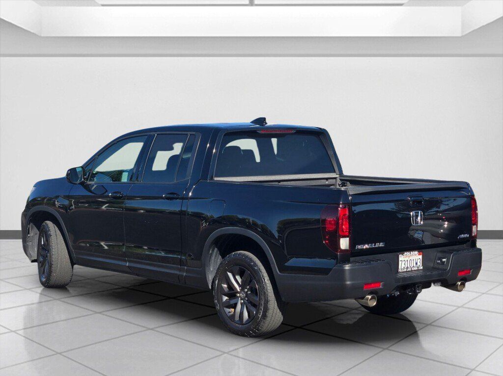 Certified 2023 Honda Ridgeline Sport image 7