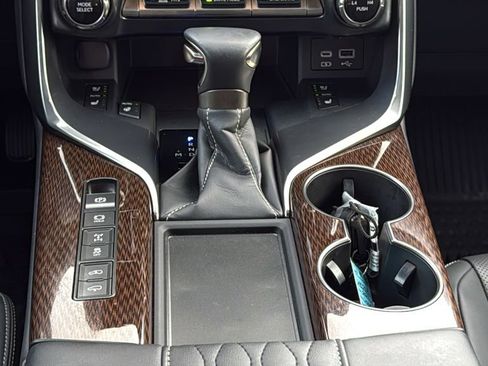 Used 2024 Lexus LX 600 4WD w/ Ultra Luxury Package image 28