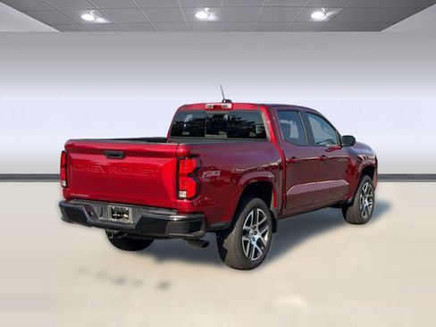 Used 2023 Chevrolet Colorado Z71 w/ Z71 Convenience Package 2 AWD/4WD image 9