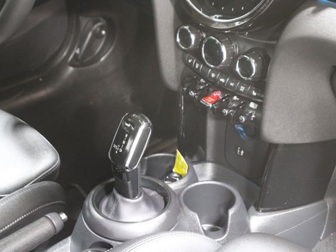 Used 2024 MINI Cooper S FWD image 6
