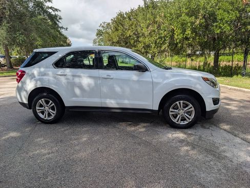 Used 2017 Chevrolet Equinox LS FWD image 8