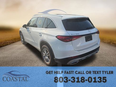 Used 2023 Mercedes-Benz GLC 300 4MATIC image 4