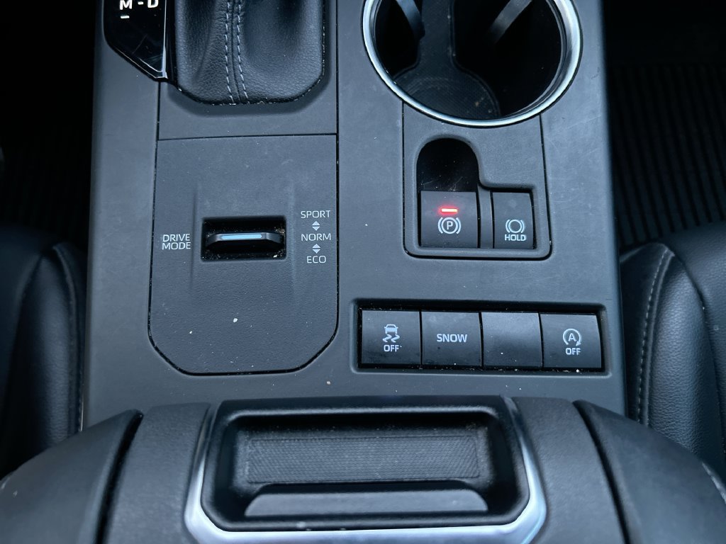 Used 2022 Toyota Highlander XSE FWD image 35