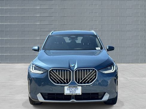 Used 2025 BMW X3 xDrive30 AWD/4WD image 2